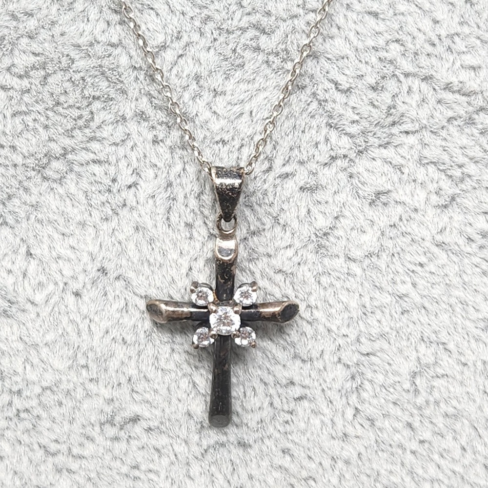 Vintage 925 Sterling Silver Cross Pendant Necklace 18" Cubic Zirconia Crucifix